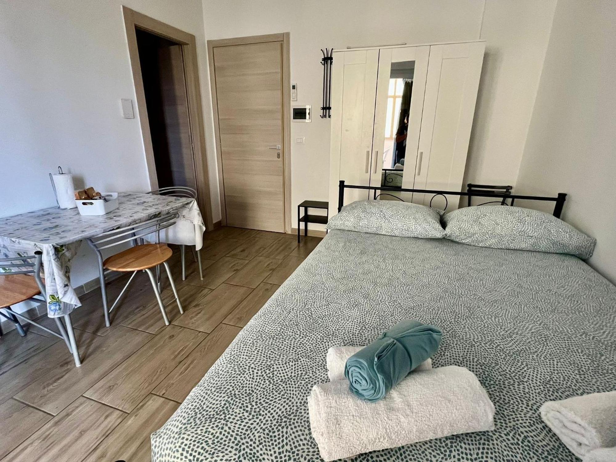 Il Gattino Di Porto - Apt 3 - Monolocale Veranda Piscina Imperia Exteriér fotografie